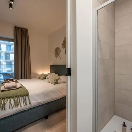 Stylish 2-bedroom With Terrace * Остенде