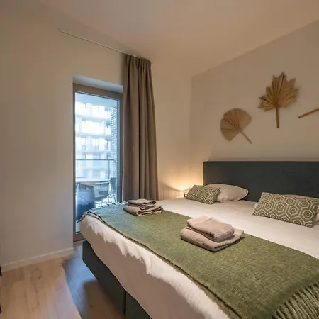 Lägenhet Stylish 2-bedroom With Terrace *